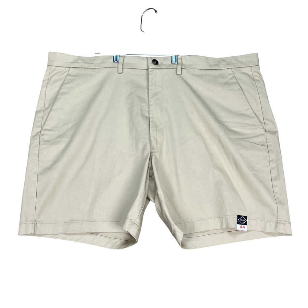 St John's Bay TempFlex Shorts Mens 44 Tan Khaki Flat Front Stretch Waistband NEW